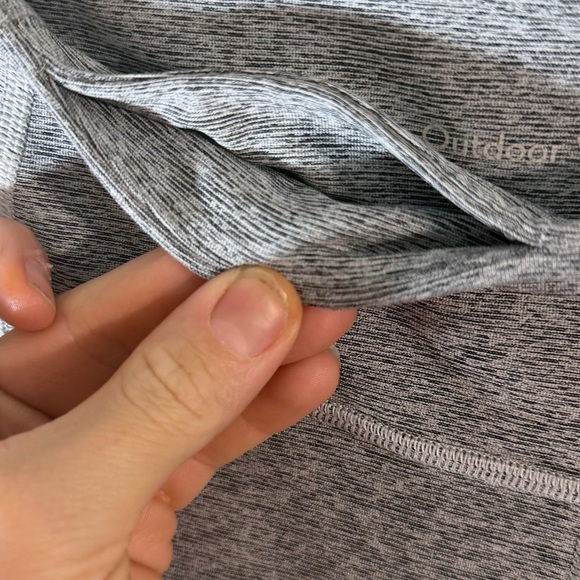 Outdoor Voices Gray & White Colorblock 7/8 Leggings | Low Rise | Size Medium - Picture 6 of 6